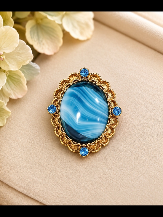 Jewelry - Vintage West Germany Brooch